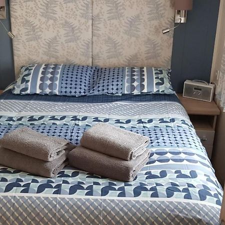 Greenlawns Villa Селси Екстериор снимка