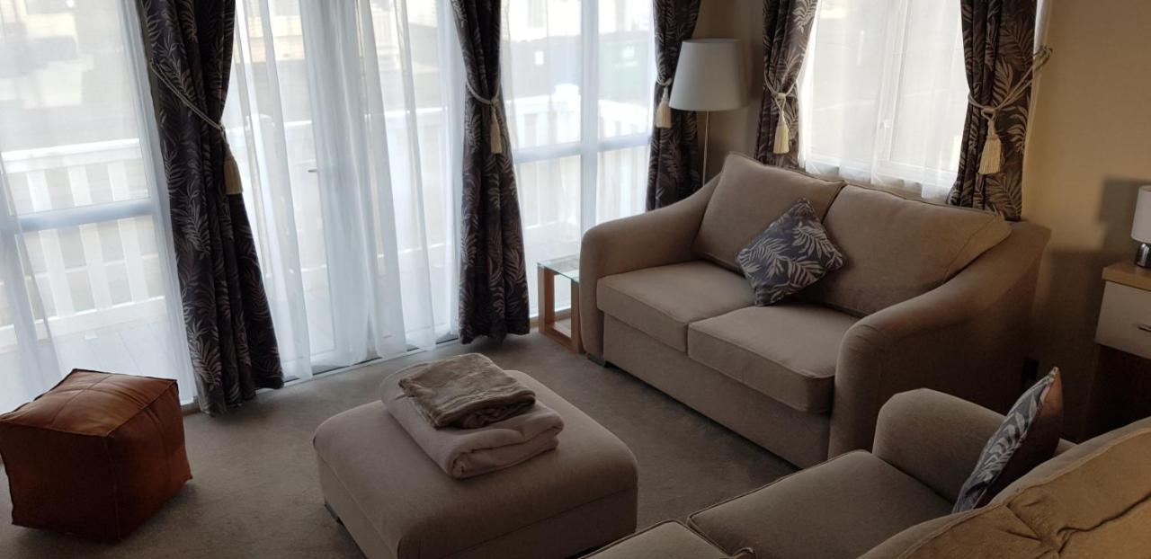 Greenlawns Villa Селси Екстериор снимка