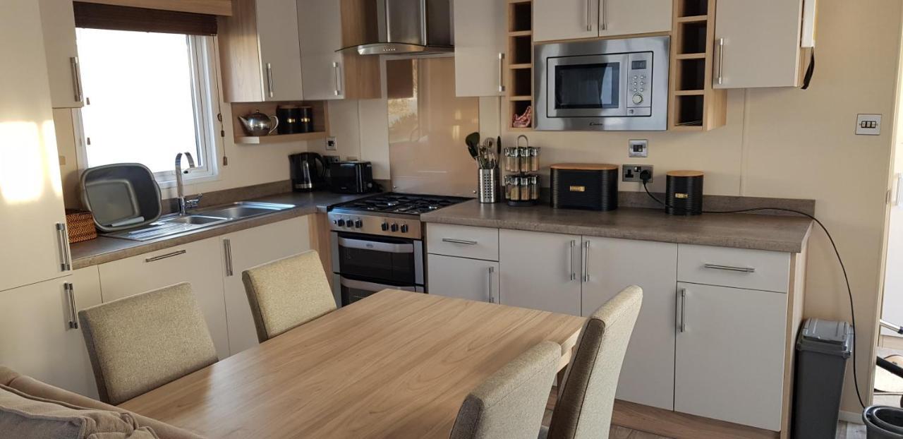 Greenlawns Villa Селси Екстериор снимка