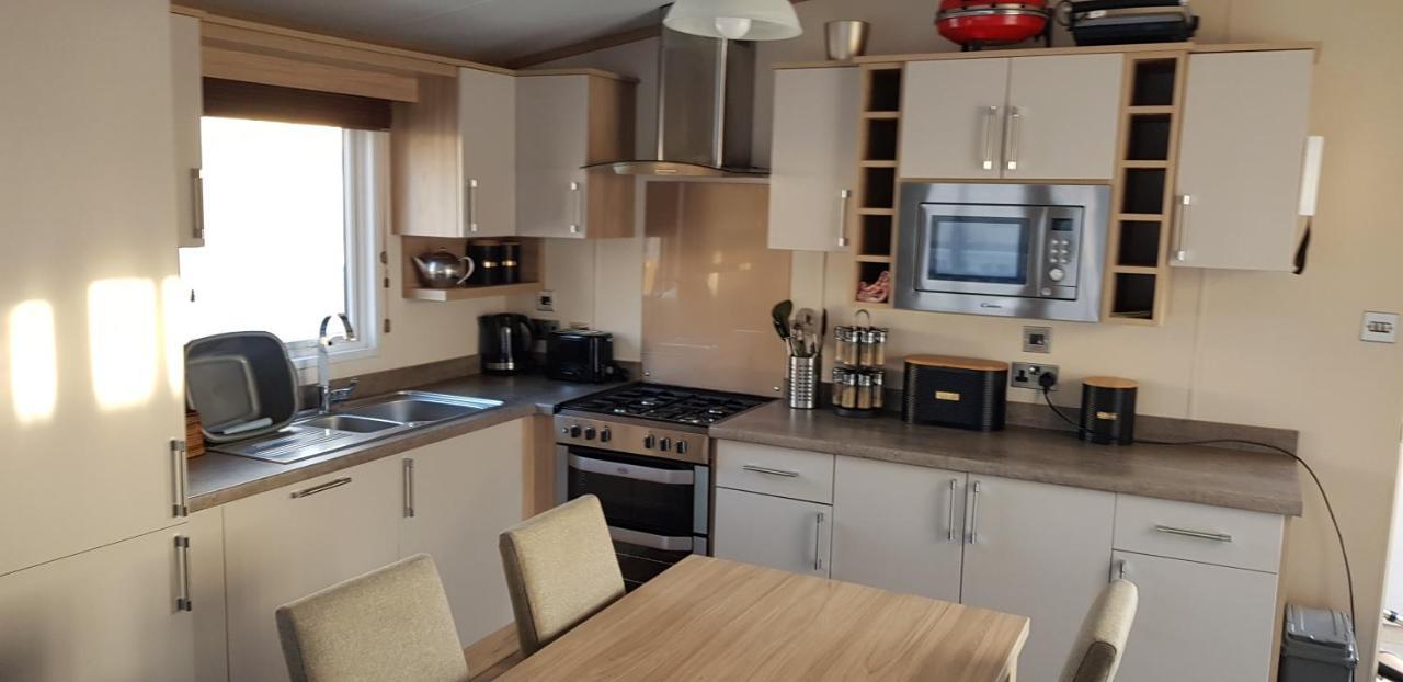 Greenlawns Villa Селси Екстериор снимка